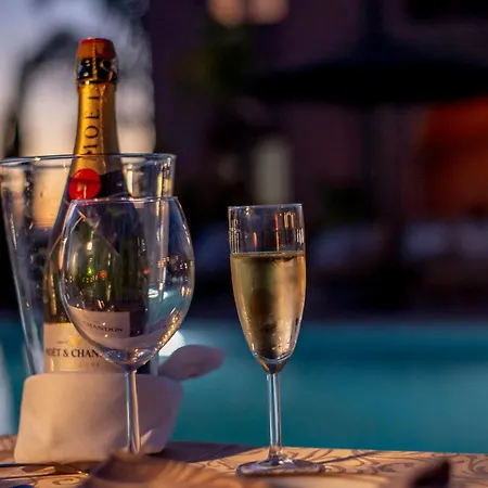 Bed and Breakfast Al Karob Yoga Boutique Guia (Faro)