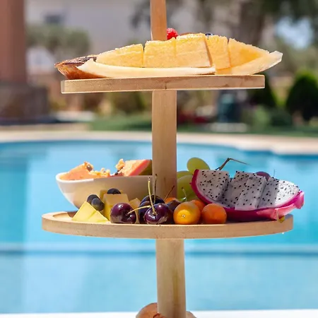 Al Karob Yoga Boutique Bed and breakfast 4*