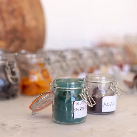 Al Karob Yoga Boutique Guia