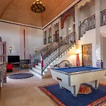 Bed & Breakfast Al Karob Yoga Boutique 4*
