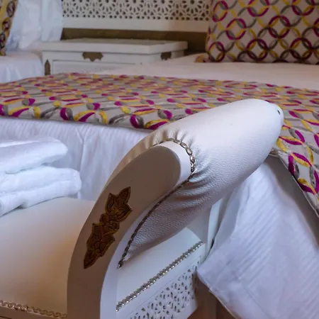 Al Karob Yoga Boutique 4* גיאה